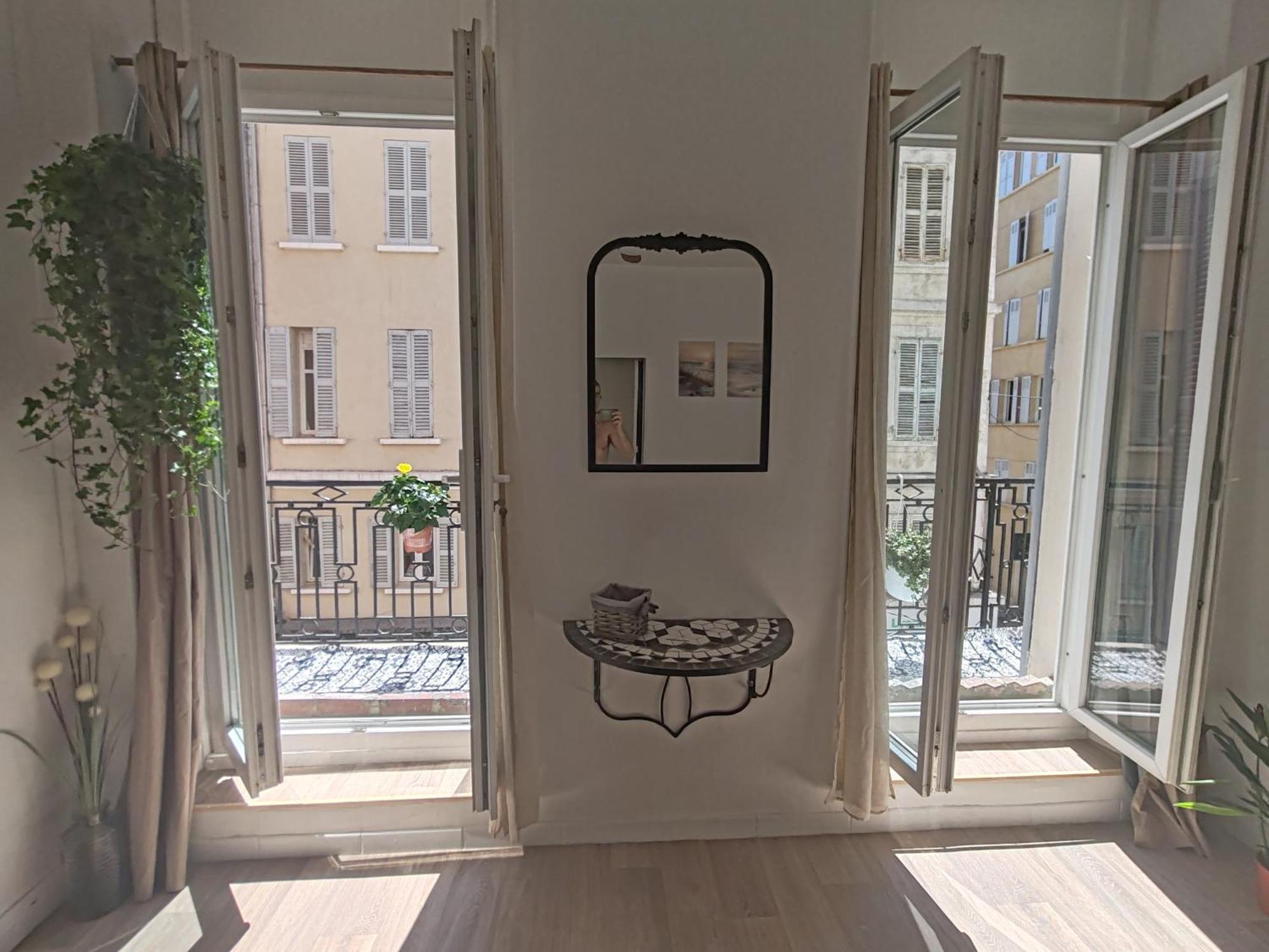 T3 Grand Balcon Au Coeur Du Vieux Port Apartment Марсилия Екстериор снимка